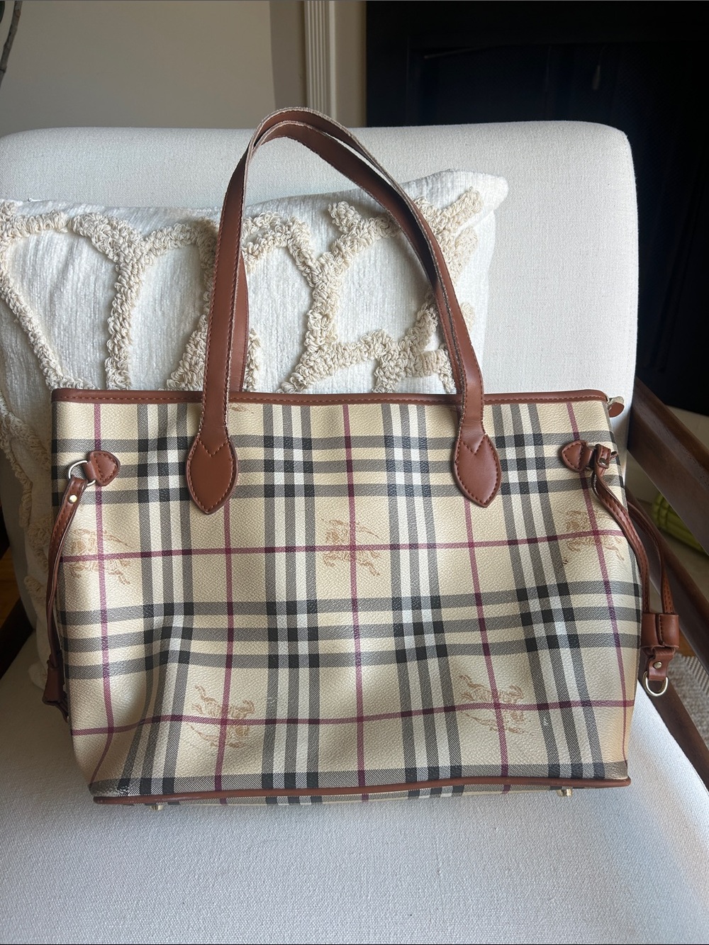 Burberry Plaid Tote Bag in Beige and Brown